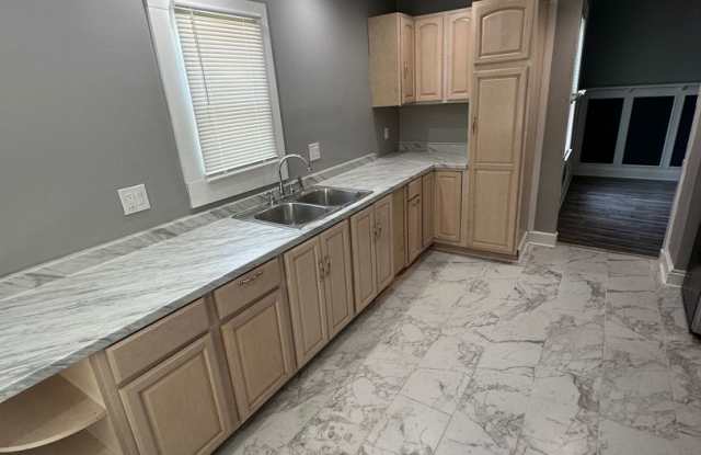 spacious 4 Bed/2 Bath Single Family Home in Milwaukee - Available 6/16/2025 - $1500/mo photos photos