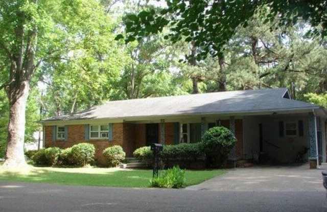 1901 Garfield Avenue - 1901 Garfield Avenue, Oxford, MS 38655