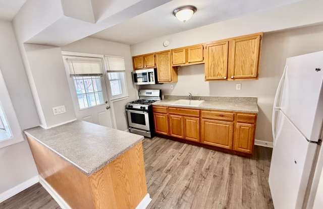 1917 Wareham 3BR 2 Bath in Dundalk READY FOR YOUR NEXT HOME? photos photos