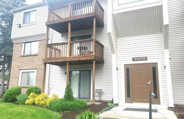 30078 W 12 MILE Road - 30078 West 12 Mile Road, Farmington Hills, MI 48334