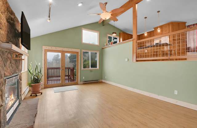 1243 Hyland Drive Gallery 4