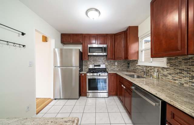 178 WEST 17TH ST photos photos
