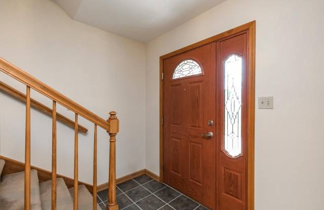 202 NELIS Court Gallery 3
