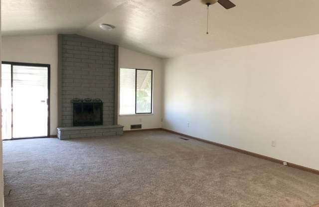 758 Coffeeberry Ln Gallery 2