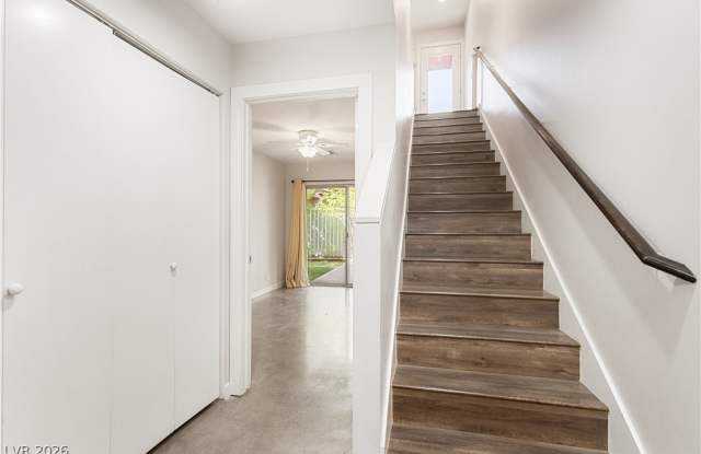 227 Dougram Avenue Gallery 4