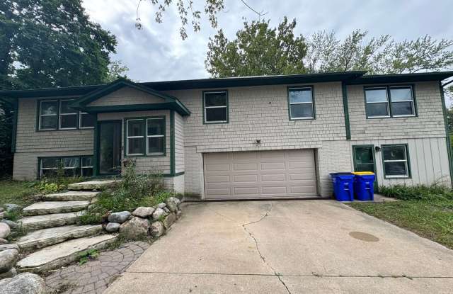 $2,995 | 4 Bedroom, 2.5 Bathroom Multi Floor House | NO Pets | Available for Immediate Move In! Gallery 1