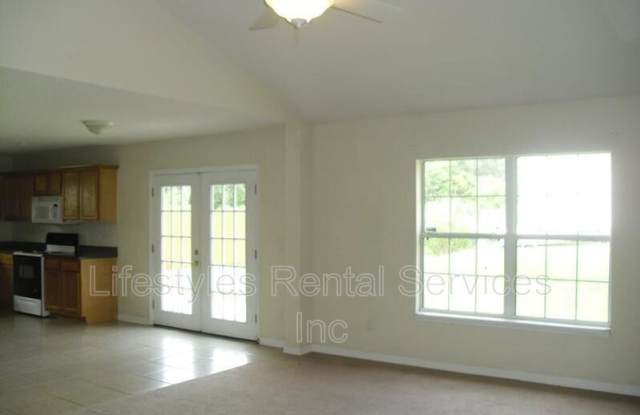10605 Old Kings Rd Gallery 3