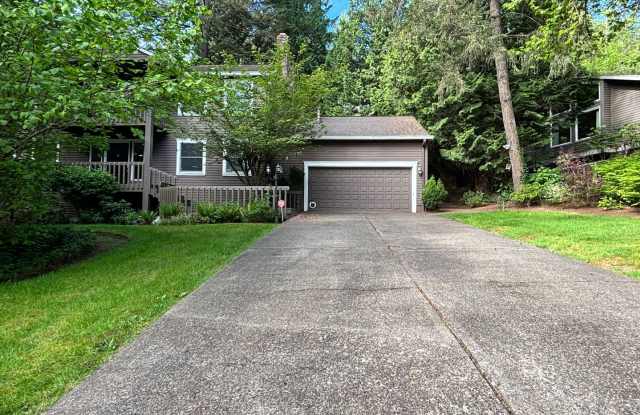 Beautiful Updated Lake Oswego Home in Mt. Park Neighborhood! photos photos