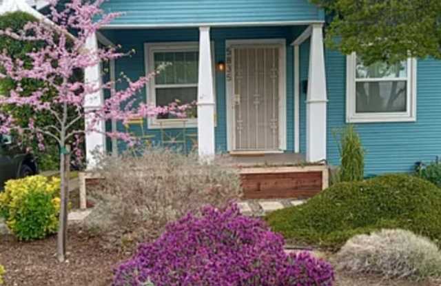 5835 Broadway photos photos