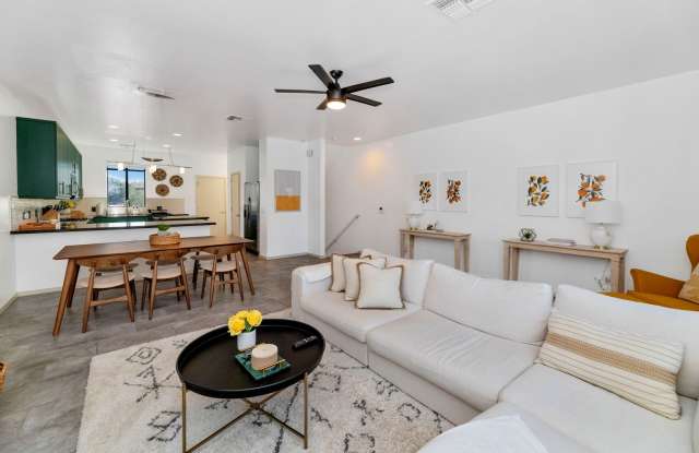 7855 N. 20th Glen, Phoenix, AZ 85021 Gallery 1