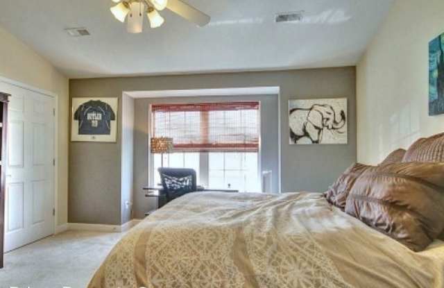 3770 Thornhill Gallery 2