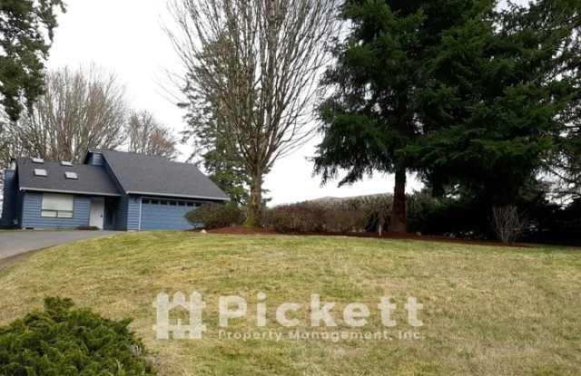 3988 Fischer Park Avenue Northeast Gallery 2