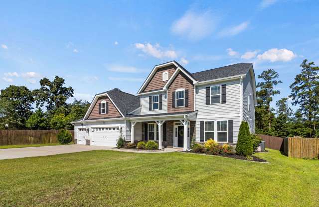 4 Bed 2.5 Bath Home in Jack Britt Gallery 4