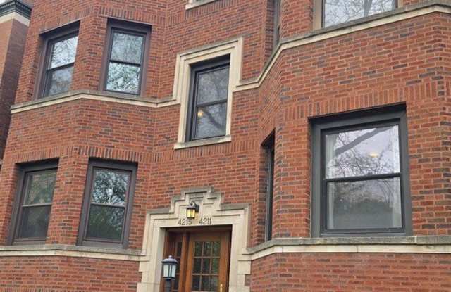 4215 N Sheridan Road photos photos