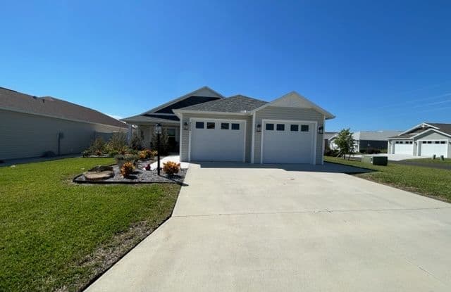 4894 Brock Ct - 4894 Brock Ct, Wildwood, FL 33585