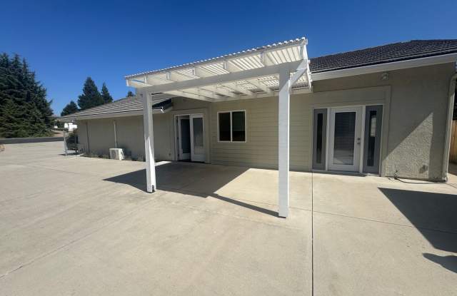 Amazing 1 Bedroom ADU Custom interior, quiet secure, high end neighborhood Gallery 3