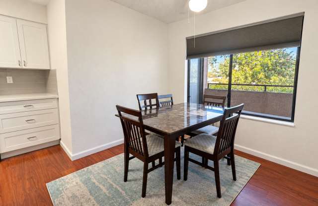 Modern 2BR/2BA End-Unit in Monte Merano | 2 Parking Spaces | Updated Kitchen & Baths | Community Amenities Gallery 4