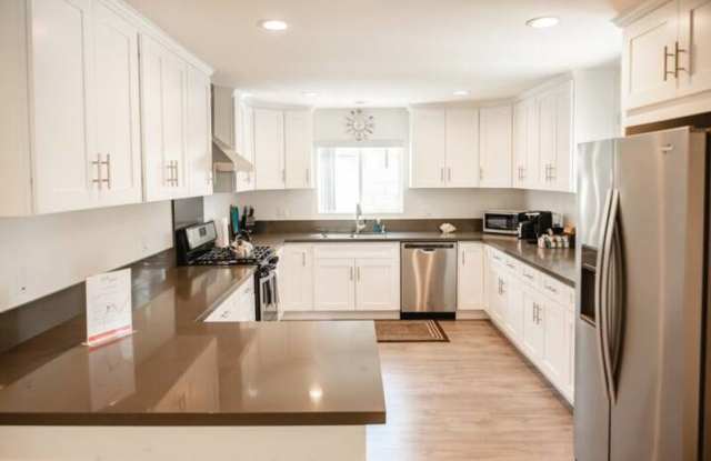6716 Simpson Ave - 6716 Simpson Avenue, Los Angeles, CA 91606
