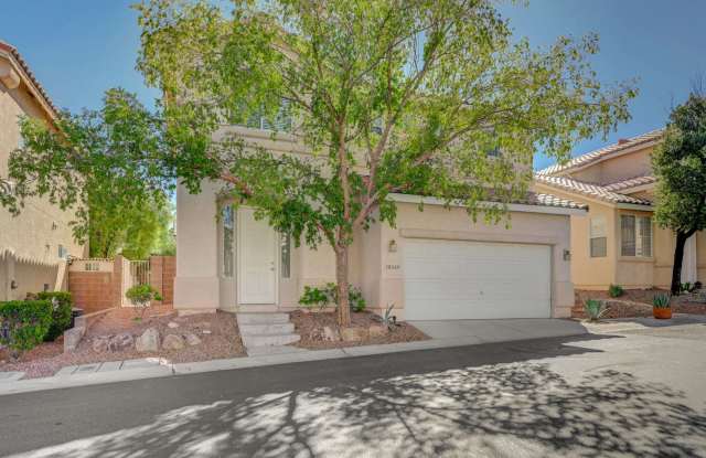 Spacious 3-bedroom with huge loft, 2.5-bath home located in the gated Stonecliff community Gallery 3