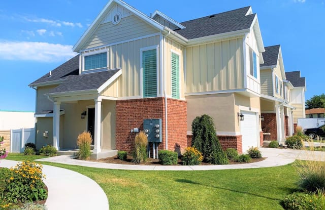 9242 Ashbourne Dr - 9242 S Ashbourne Dr, Sandy, UT 84094