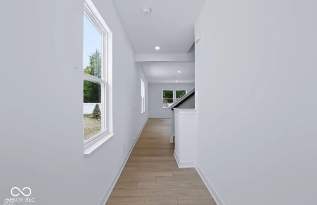 418 Monarch Lane Gallery 4