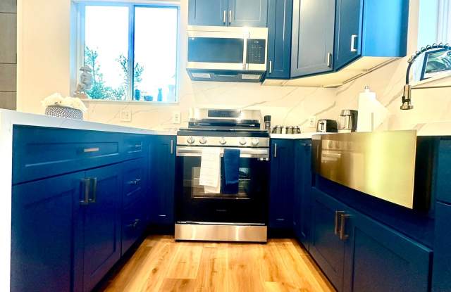 22951 Valerio St Gallery 2