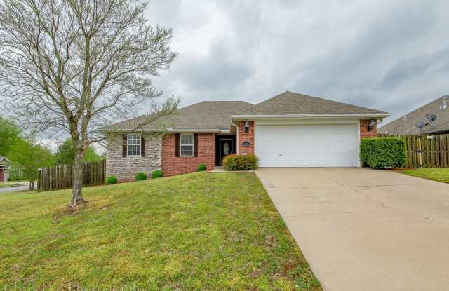 Spacious 3 Bedroom Home on Corner Lot! Must See! photos photos
