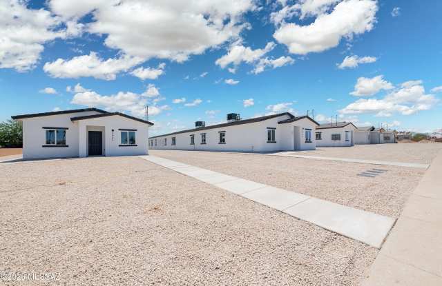 2507 S Campbell Avenue photos photos
