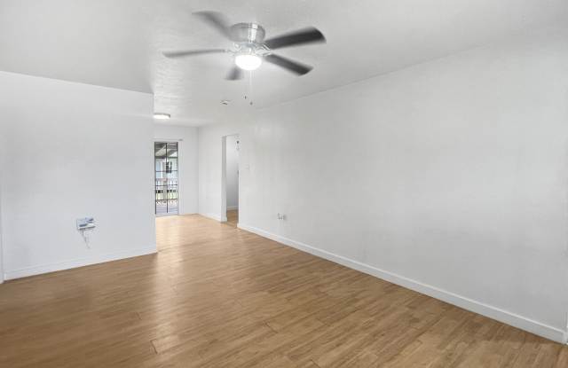 4533 Southwest Beta Avenue Gallery 2