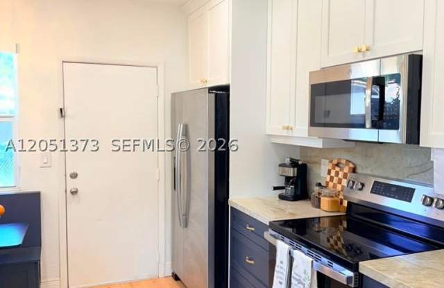 201 Flagler Dr Gallery 3
