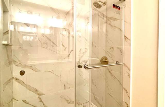 Newly renovated 3bd Gallery 4