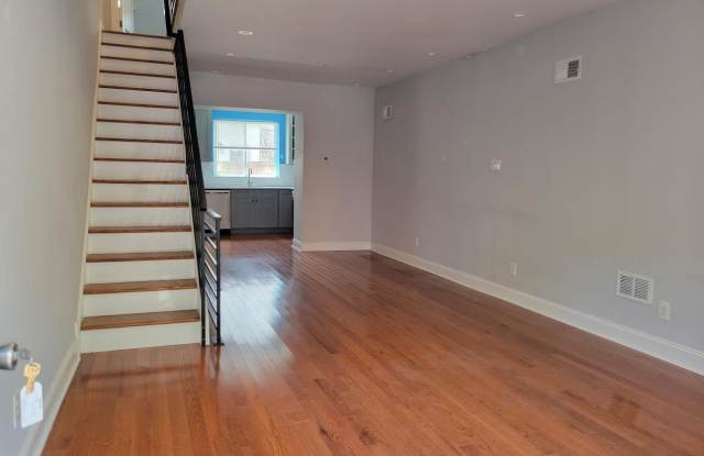 1526 EMILY STREET Gallery 2