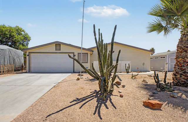 Beautifully appointed three-bedroom, two-bathroom home Gallery 3