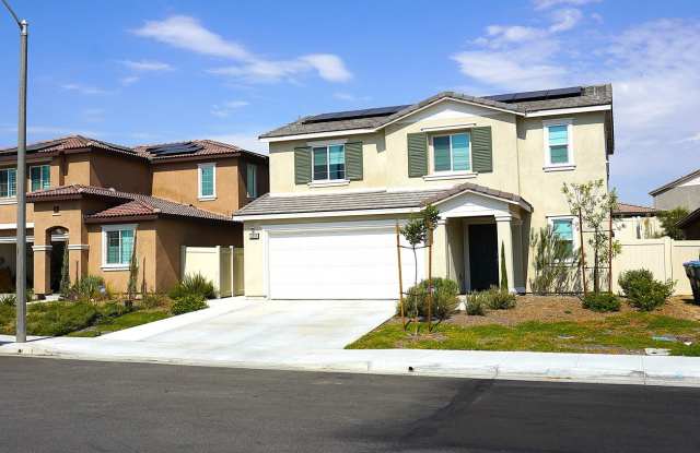 Beautiful 2024 Built DR Horton Home with Loft, Solar & Modern Upgrades photos photos Beautiful 2024 Built DR Horton Home with Loft, Solar & Modern Upgrades photos photos