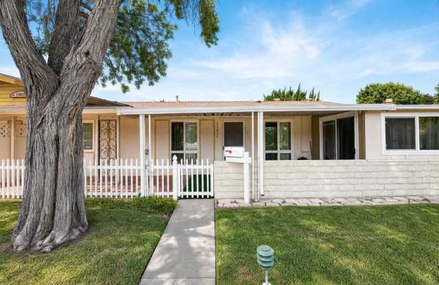 Charming 2-Bedroom Single-Story Home in Friendly Valley 55+ Community! Gallery 1