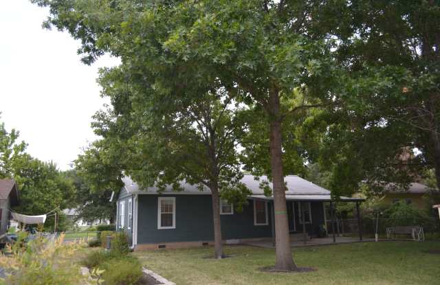 5709 Chesterfield Avenue Gallery 3