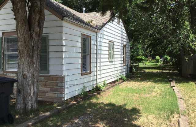 4704 Mueller Gallery 2