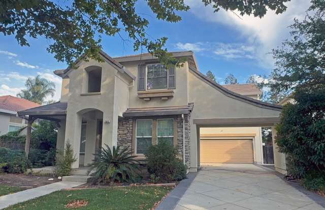 Beautiful 4 Bedroom, 2.5 Bathroom Home! - 365 Legacy Drive, Mountain House, CA 95391