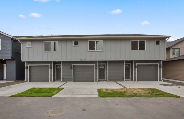 3 bedroom 2.5 bathroom End Unit Modern Town House in Spokane Valley for Rent - 7223 East Pacific Way, Spokane Valley, WA 99212