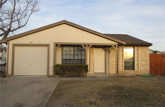 419 Jones Street - 419 Jones Street, Cedar Hill, TX 75104