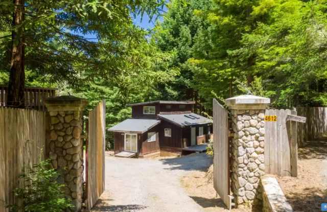 Gated, Pet-Friendly Cabin With 1.3 Acres Of Wooded Views photos photos