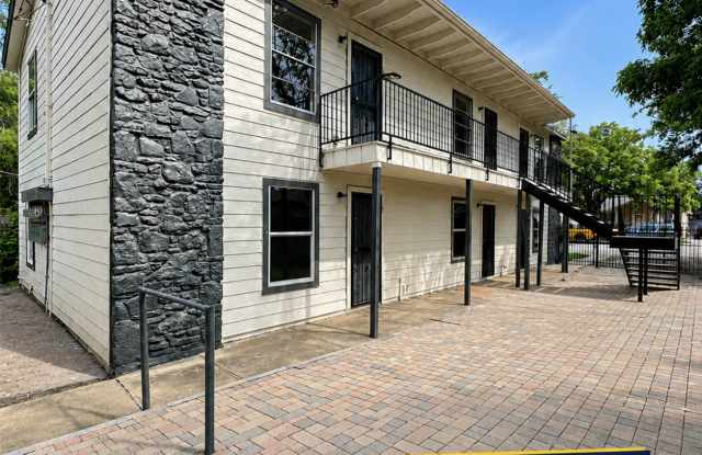 1723 West Mayfield Blvd - 2 photos photos 1723 West Mayfield Blvd - 2 photos photos