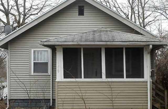 2 BR Near Downtown - 1329 3rd Street, Fort Wayne, IN 46808