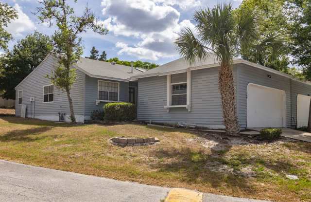 2bedroom 2 bath townhouse with 2 car garage photos photos
