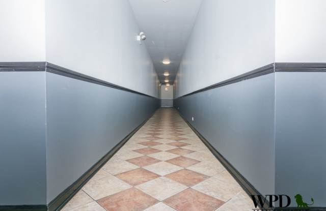 7838 South Ellis Avenue Gallery 2