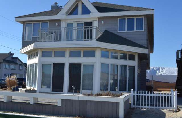 106 Oceanfront Gallery 2