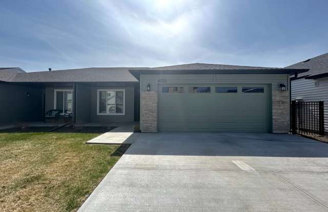 Stunning 3 bedroom 2 bathroom home in Meridian photos photos