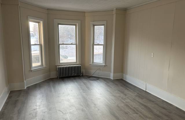 230 Pleasant Street - 1 photos photos