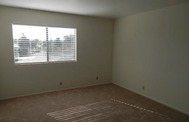 4591 Orange Ave - 4591 Orange Ave, Long Beach, CA 90807