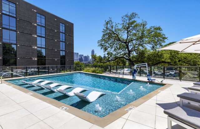 1158 Barton Springs Rd photos photos